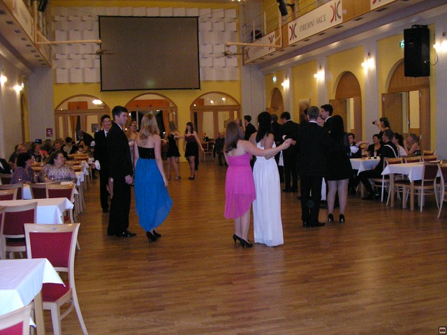 img00003.jpg